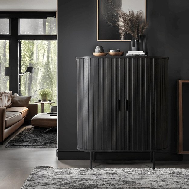 Triša TRISH aukšta komoda su stumdomomis stalčiais, 100 cm, juoda, dviejų durų, grioveliais, moderni