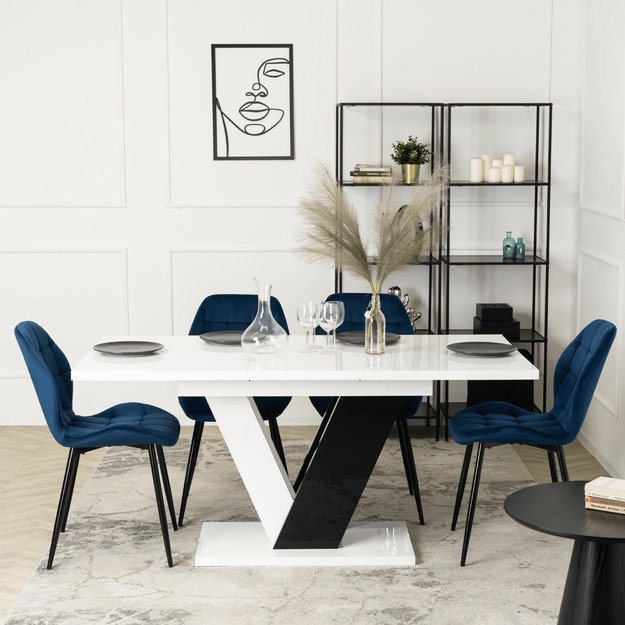 LUCKY tamsiai mėlyna aksominė kėdė 2